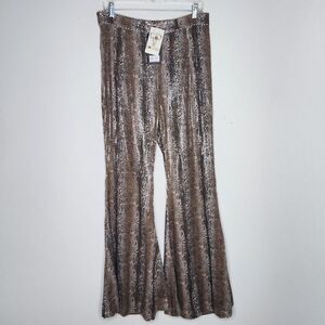 Lucky And Blessed NWT Snakeskin Print Sequin Bell Bottom Pants Womens XL (32×33)